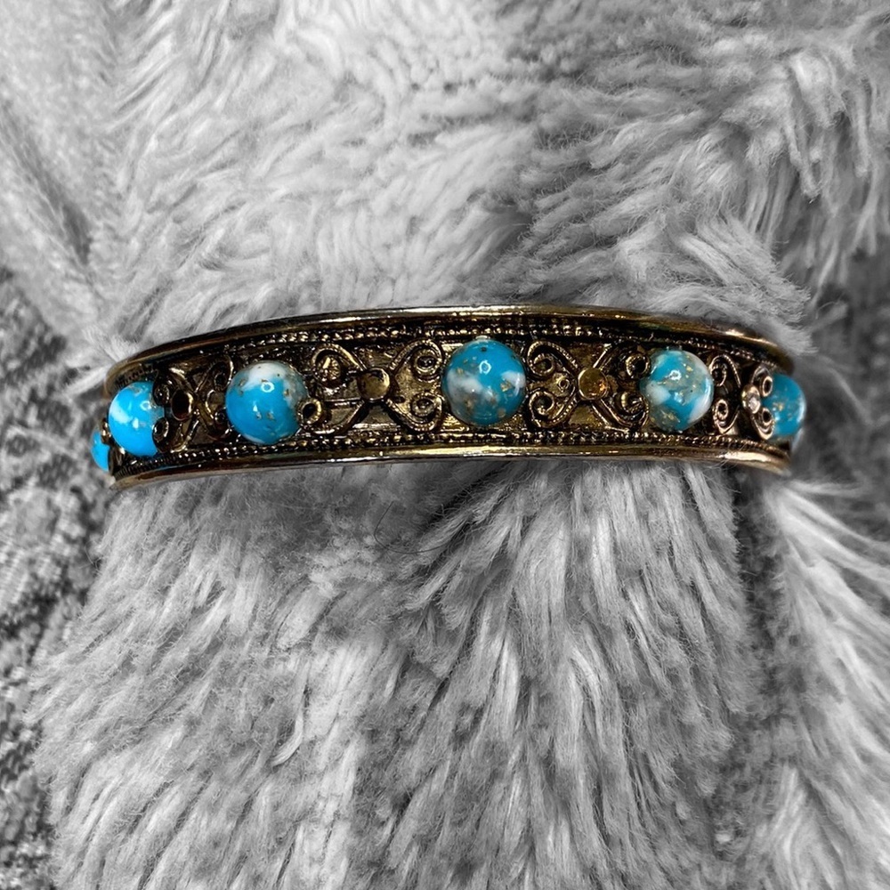 Vintage southwest bangle 🖤